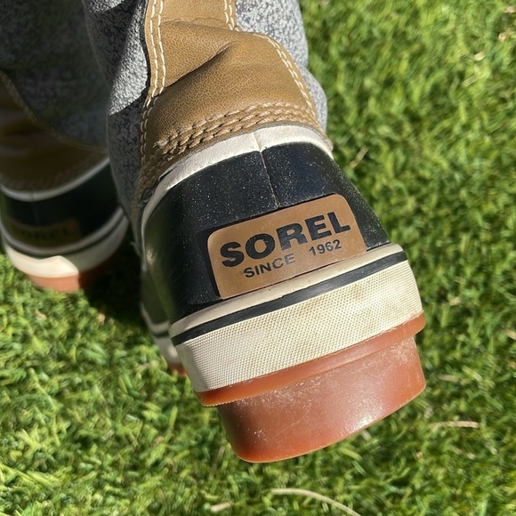 SOREL Waterproof Boots - Picture 9 of 11